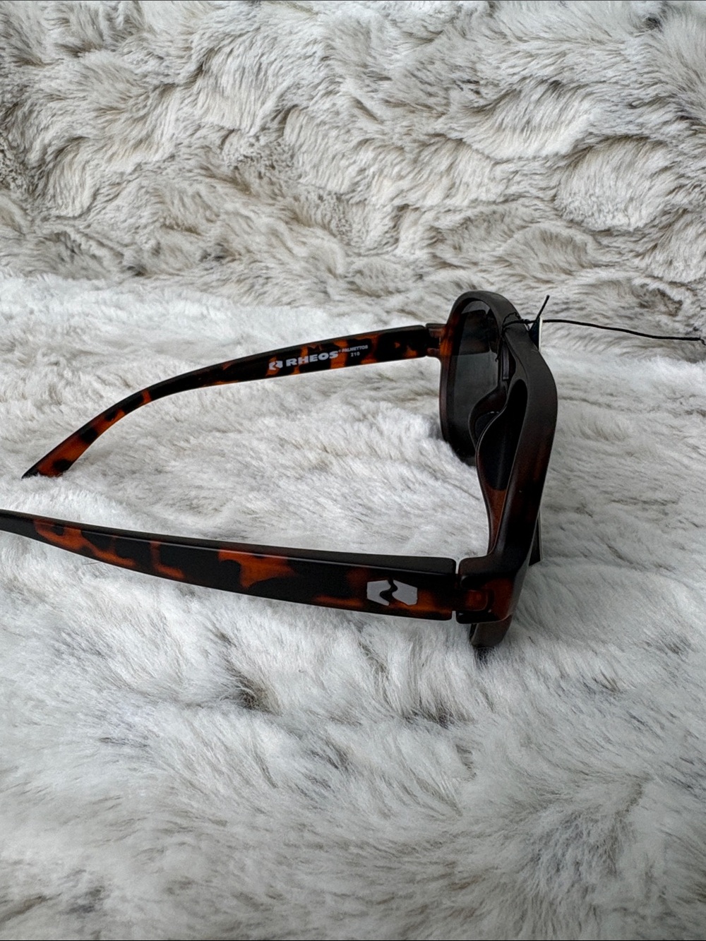 Rheos Nautical Palmettos Tortoise Sunglasses with Dark Lenses. NWT - Picture 4 of 6